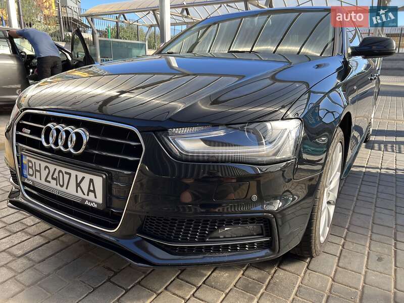 Седан Audi A4 2014 в Одессе