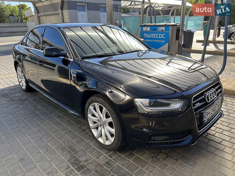 Седан Audi A4 2014 в Одессе