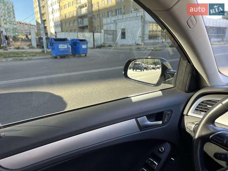 Седан Audi A4 2014 в Одессе