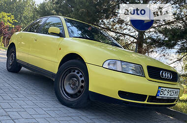Седан Audi A4 1998 в Дрогобыче