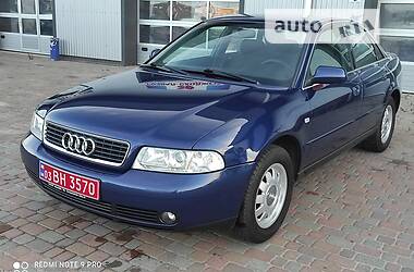 Седан Audi A4 2000 в Сарнах