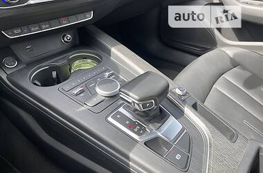 Седан Audi A4 2019 в 