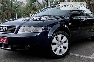 Седан Audi A4 2004 в Покровске