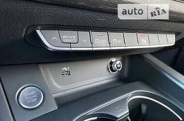 Седан Audi A4 2019 в 