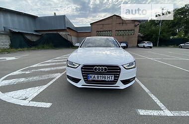 Седан Audi A4 2014 в Києві