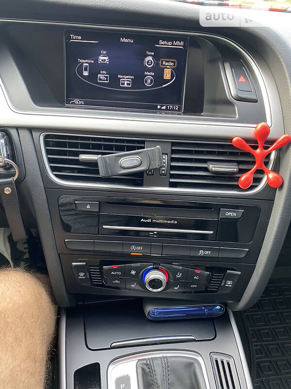 Седан Audi A4 2014 в Києві
