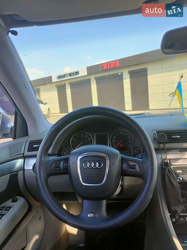 Універсал Audi A4 2005 в Умані
