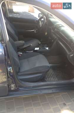 Седан Audi A4 1997 в 