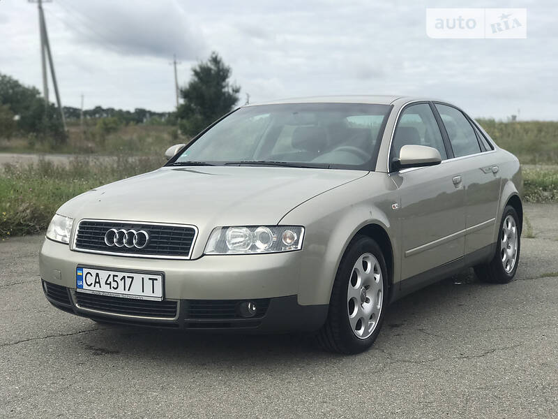Седан Audi A4 2002 в 