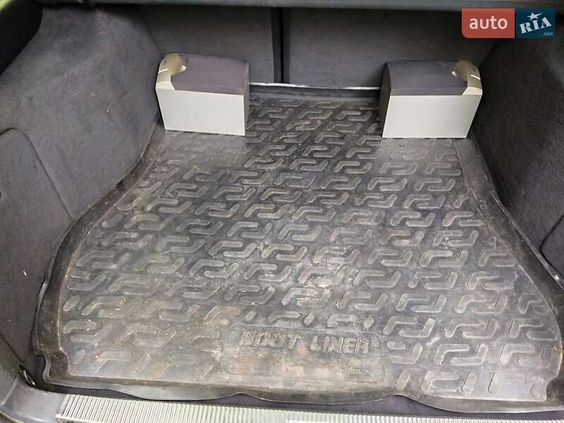 Универсал Audi A4 1997 в Глухове