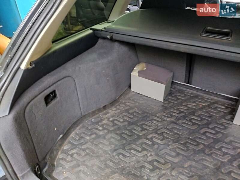 Универсал Audi A4 1997 в Глухове