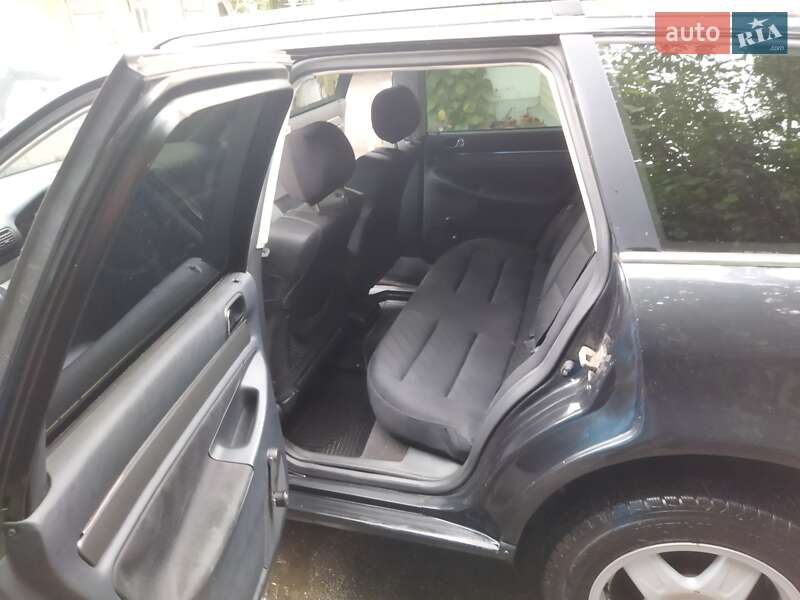 Универсал Audi A4 1997 в Глухове