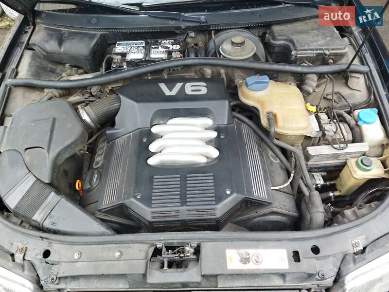 Универсал Audi A4 1997 в Глухове