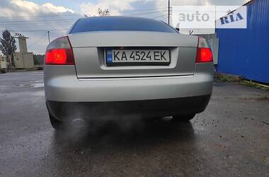 Седан Audi A4 2001 в Вишгороді