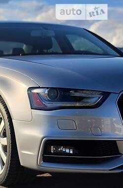 Седан Audi A4 2014 в Полтаві