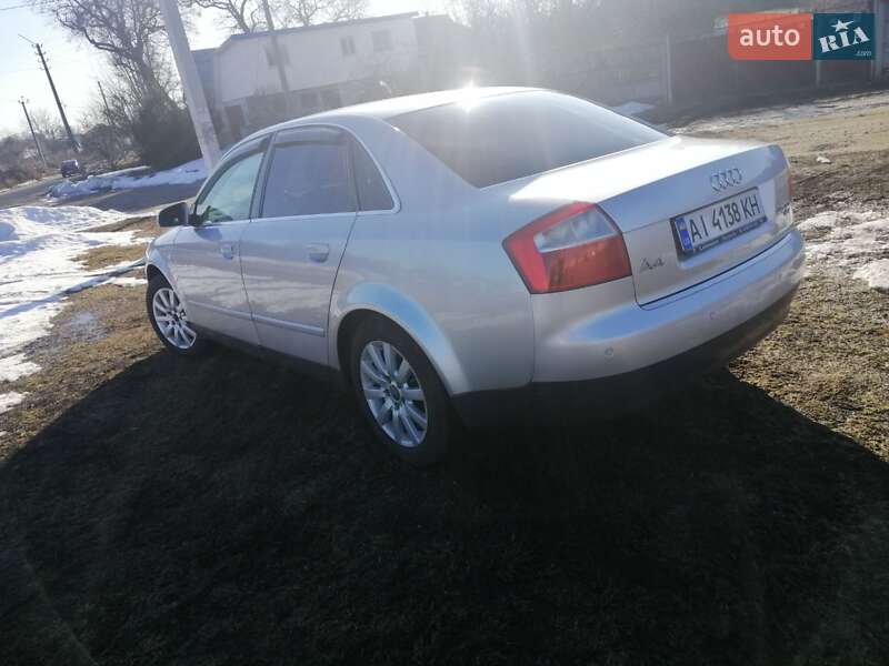 Седан Audi A4 2002 в Згуровке