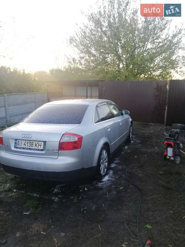 Седан Audi A4 2002 в Згуровке