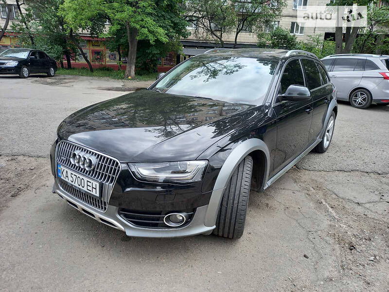 Универсал Audi A4 2012 в Киеве