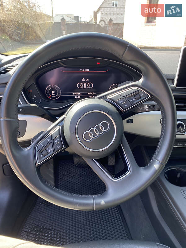 Седан Audi A4 2016 в Сарнах