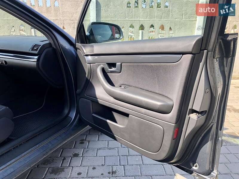 Универсал Audi A4 2002 в Олевске