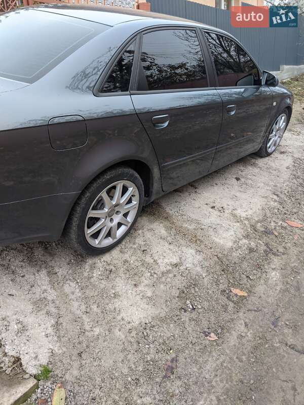 Седан Audi A4 2005 в Чернівцях