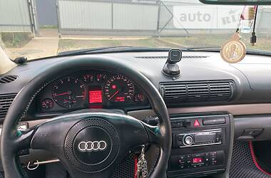 Седан Audi A4 1999 в 