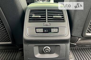 Седан Audi A4 2018 в 