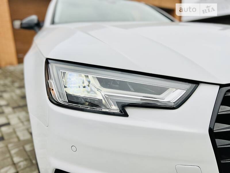 Седан Audi A4 2017 в Рівному