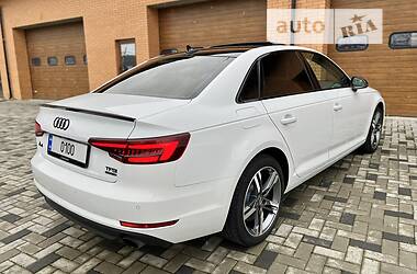 Седан Audi A4 2017 в 
