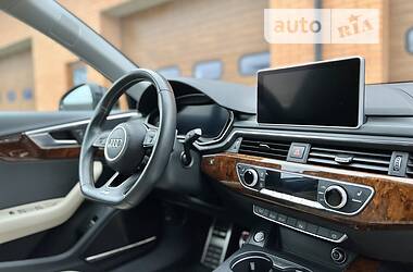 Седан Audi A4 2017 в 