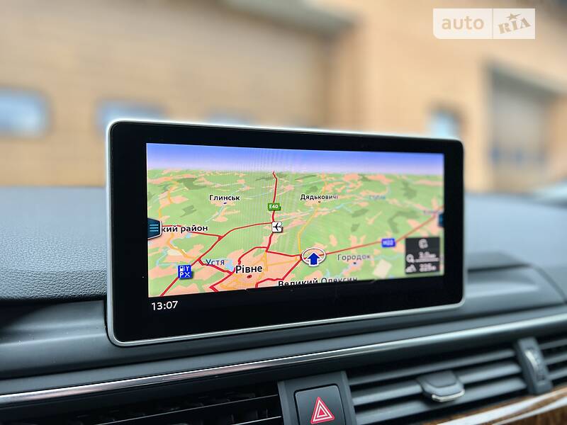 Седан Audi A4 2017 в Рівному