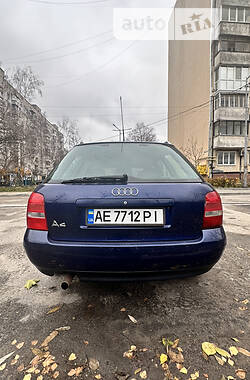 Універсал Audi A4 2001 в Дніпрі