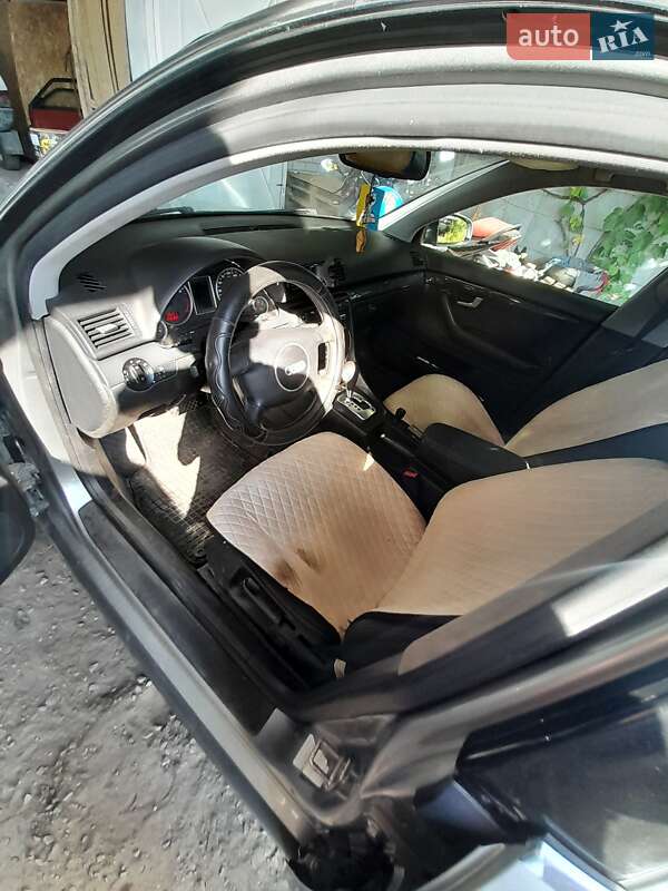 Седан Audi A4 2001 в Кременчуге