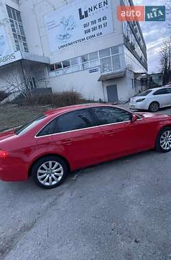 Седан Audi A4 2012 в 