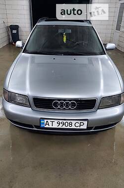 Унiверсал Audi A4 1998 в Надвірній