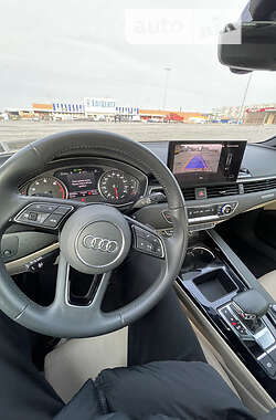 Седан Audi A4 2020 в Харкові