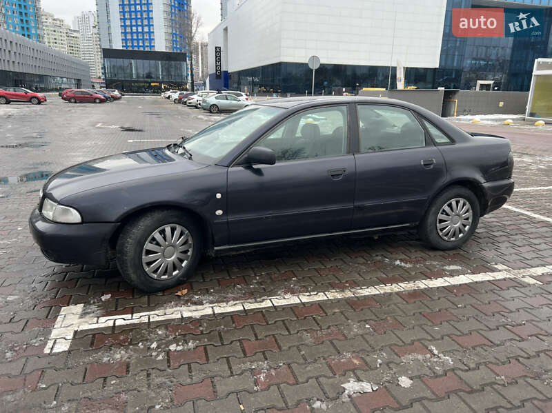 Седан Audi A4 1999 в Одессе