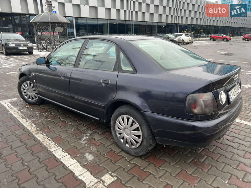 Седан Audi A4 1999 в Одессе