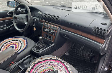 Седан Audi A4 1999 в Одесі
