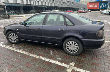 Седан Audi A4 1999 в Одессе