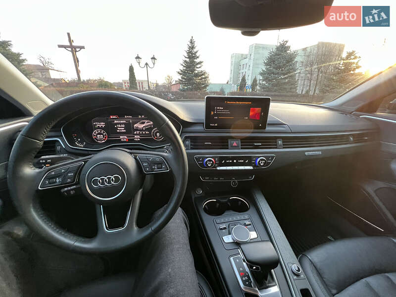 Седан Audi A4 2018 в Каменском