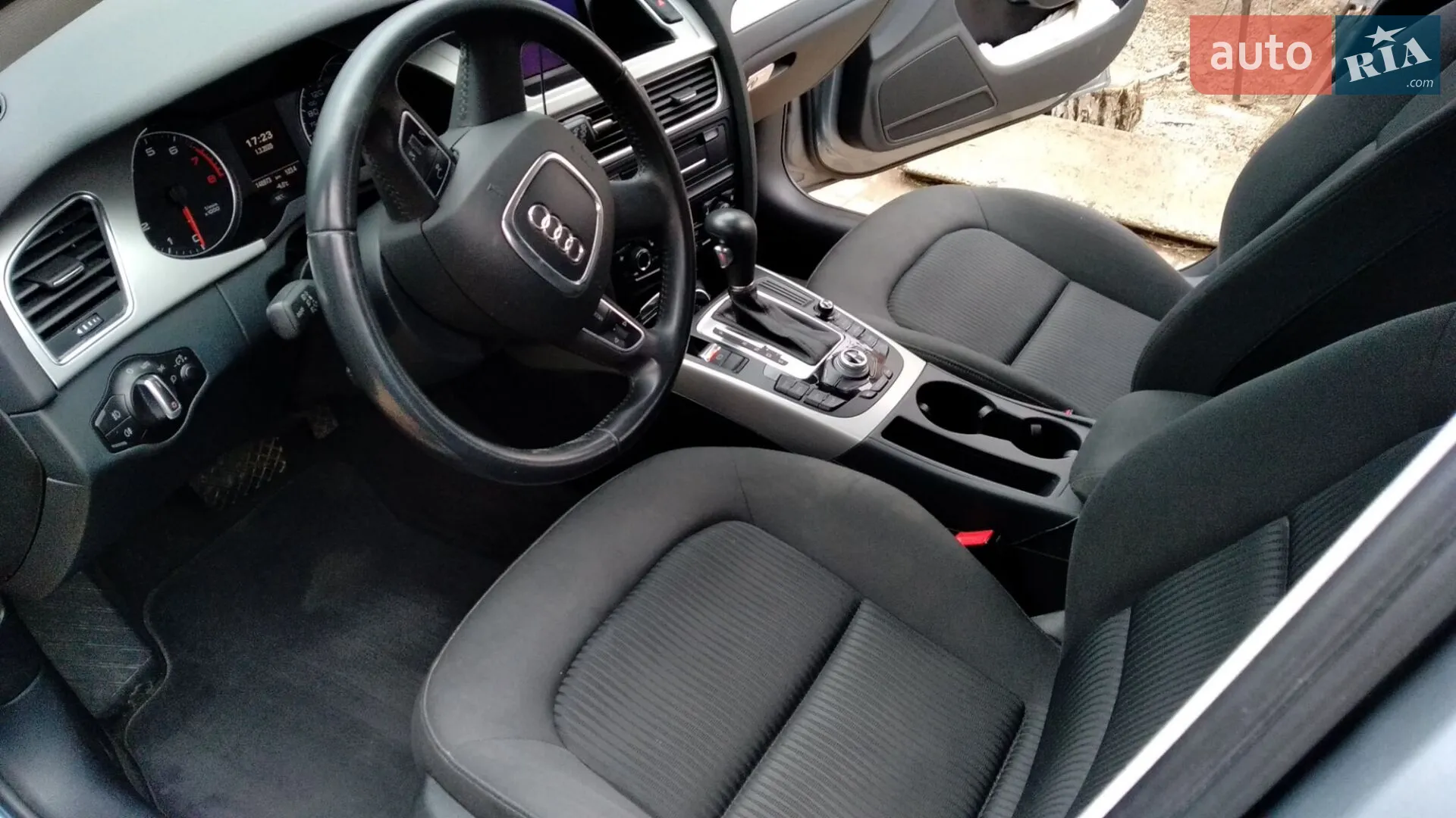 2010 Audi A4 - мініатюра 6