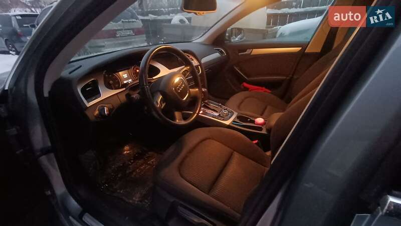 Универсал Audi A4 2010 в Бориславе