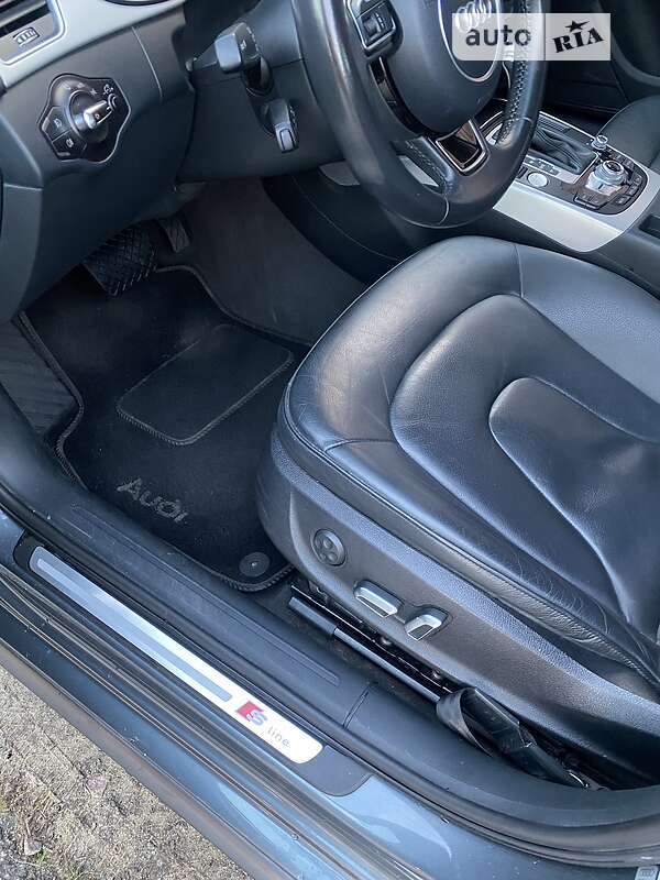 Седан Audi A4 2015 в Василькове