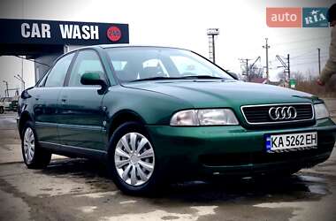 Седан Audi A4 1996 в Києві
