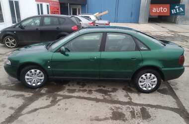Седан Audi A4 1996 в Києві