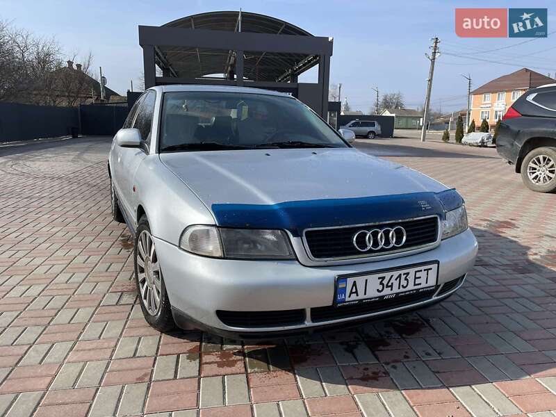 Седан Audi A4 1996 в Переяславі