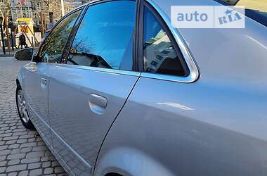 Седан Audi A4 2004 в 