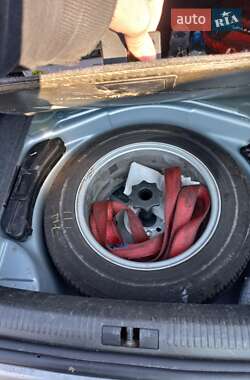 Седан Audi A4 2001 в 