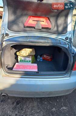 Седан Audi A4 2001 в 